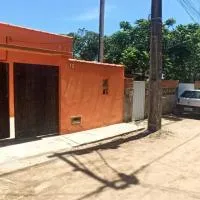 Casa de praia Região dos Lagos - CASA LARANJA - Unamar - Cabo Frio RJ, hotel v destinácii Cabo Frio
