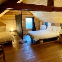 A6 Parking Wifi 1 chambre 3 lits, 1 canapé lit 2 à 6 pers Clim Mobile Réduc à la semaine ou mois, hotel u gradu 'Imphy'