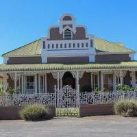 Carmel Villa B&B or Self-Catering, хотел в Calvinia
