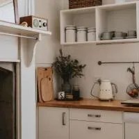 Thagg Haus - Charming Miners Cottage in Wonthaggi, ξενοδοχείο σε North Wonthaggi