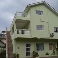 Chez Payet Airport Guesthouse、Pointe LarueにあるSeychelles International Airport - SEZの周辺ホテル