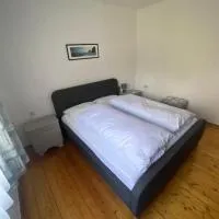 Haus Adele Ferienwohnung in Lengerich mit Schwimmteich Am Teutoburger Wald, Hotel in Lengerich