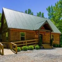 New Listing! Wine Country Retreat - 2 Bed, Hot Tub, hotel sa Dahlonega