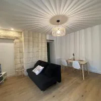 Appartement neuf, plein centre Latresne-Gironde, hotel u gradu 'Latresne'