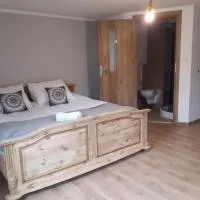 Bawarska Chata, khách sạn ở Golejów