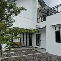 Villa Trojayan，位于Muntilan的酒店