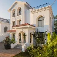 ELIVAAS Villa Paraiso 4 BHK with Pool & Bar, ξενοδοχείο σε Camorlim