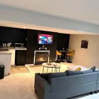 Luxury & Free Parking Bachelor, hotell Ottawas