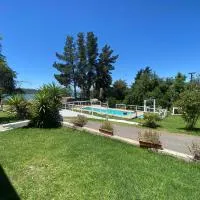 Cabañas Villa Alegre、ラペル湖のホテル
