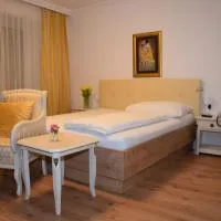 Appartement-Hotel GH Zum Goldenen Schiff, hotel en Enns