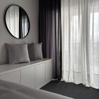 Karmen 2 modern apartment on the beach, hotelli kohteessa Zadar