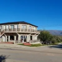 Posada Villa Yacanto، فندق في فيلا ياكانتو