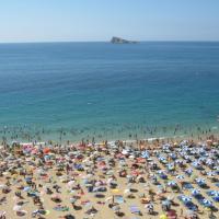 Apartamento Iberia Primera Linea Playa Levante, hotel en Benidorm