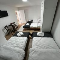 Konaciste Napredak, hotell sihtkohas Kraljevo lennujaama Morava Airport - KVO lähedal