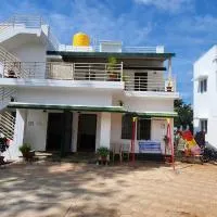 Rithu's Inn, khách sạn ở Yelagiri