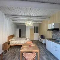 Studio centre de Charleval,Charleval的飯店