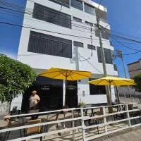 Hostal COSTA AZZURRA, hotel u gradu Cerro Azul