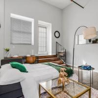 Comfy 1BR-Parking, Rooftop, Near Arrowhd & TMobile, hotell sihtkohas Kansas City lennujaama Kansas City Downtown (Charles B. Wheeler Downtown) - MKC lähedal