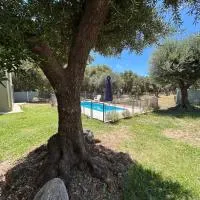 "Rincón de Olivos" Alojamiento entero en complejo con piscina, hotel v destinaci Carpintería