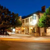 Cobb & Co Court Boutique Hotel, hotel sa Mudgee