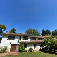 Concepción में, होटल Casa amplia con piscina y quincho