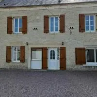 Gite chez Corinne et Marc, hotel u gradu Rots