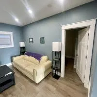 Long Lake Getaway - Modern, Quiet Accessible Suite, No Stairs or Steps, includes Washer & Dryer with Xbox and Switch 2 for entertainment, hotel a Halifax