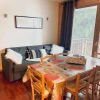 Appartement au pied des pistes Valfrejus, hotel v destinaci Modane