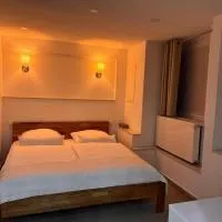Traumhaft moderne Ferienwohnung in 78554Aldingen، فندق في Aldingen