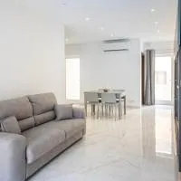 2 bedroom apartment in gudja, Hotel in Gudja