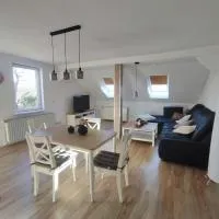 Ferienwohnung zur Eiche โรงแรมในไวเซนเฟลส์