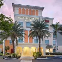 TownePlace Suites by Marriott Fort Myers Estero, hotel di Estero