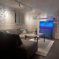 Hoda Apartment - Cozy central apartment with free parking, hotel poblíž Letiště Leknes - LKN, Leknes