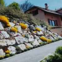 Les Roches Fleuries، فندق في Prunières