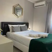 Piedade Central Apartment with Terrace, hotel em Almada