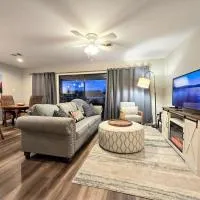 Red Oak में, होटल Serene Lakefront Retreat