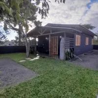 Casa nova a 2 min do mar، فندق في أرويو دو سال