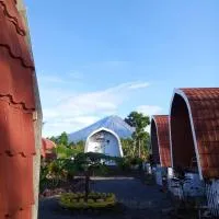 Indah Damai Cottages, hotel in Sidomukti