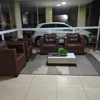 IMPERDÍVEL APARTAMENTO em frente ao BURITI SHOPPING, хотел в Апаресида де Гойания