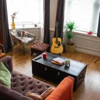 20min train to Edinburgh, The Coorie Inn – hotel w mieście Inverkeithing