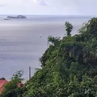 Serenity Seaview Suite, hotel di Anse La Raye