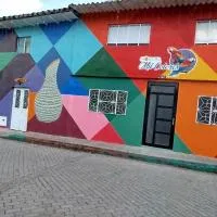 Hostal mil colores, hotel u gradu 'Guacamayas'