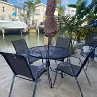 Mermaid Haven: Jensen Beach şehrinde bir otel
