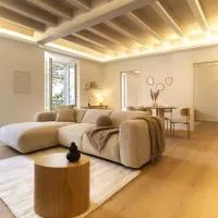 Luxury flat by the lake, hotel sa Morcote