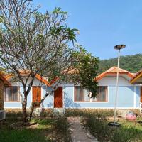 Family Bungalow Near Beach At Kohchang Resort, hotel u gradu Ko Čang