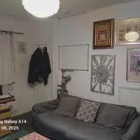 42 Churchbury Rd, Room 3, hotel em Eltham