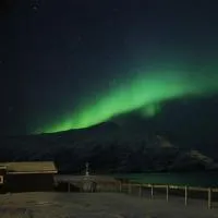 Cozy cabin by the sea, hotel v destinácii Tromsø