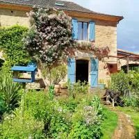 Chambres d'hôtes Par Hasard, hotel di Saint-Bressou