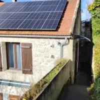 Chez Philippe et Agnès Studio، فندق في Vauciennes