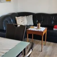 Casa Nathan! 2 Zimmer, Internet, Küche, Cosina, Parking, Lavanderia, Sauna! Barrio Esperanza! Central!, hotel v destinácii Hohenau